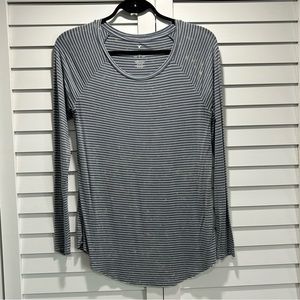 2/$15 🐧AEO Soft Striped Oversize Long Sleeve